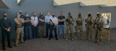 POLICIAIS CIVIS PARTICIPAM DE TESTES DE PISTOLA E FUZIL DA TAURUS